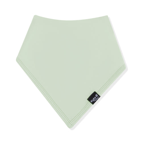 Bib in Basil