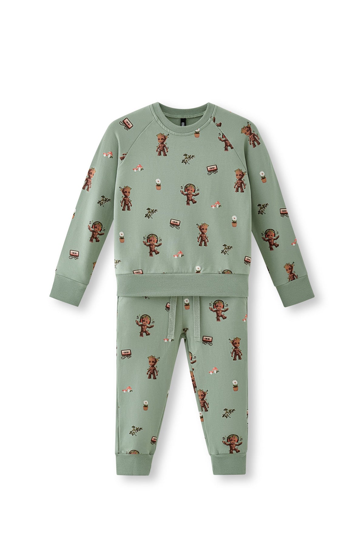 Long Sleeve Jogger Set in Groot