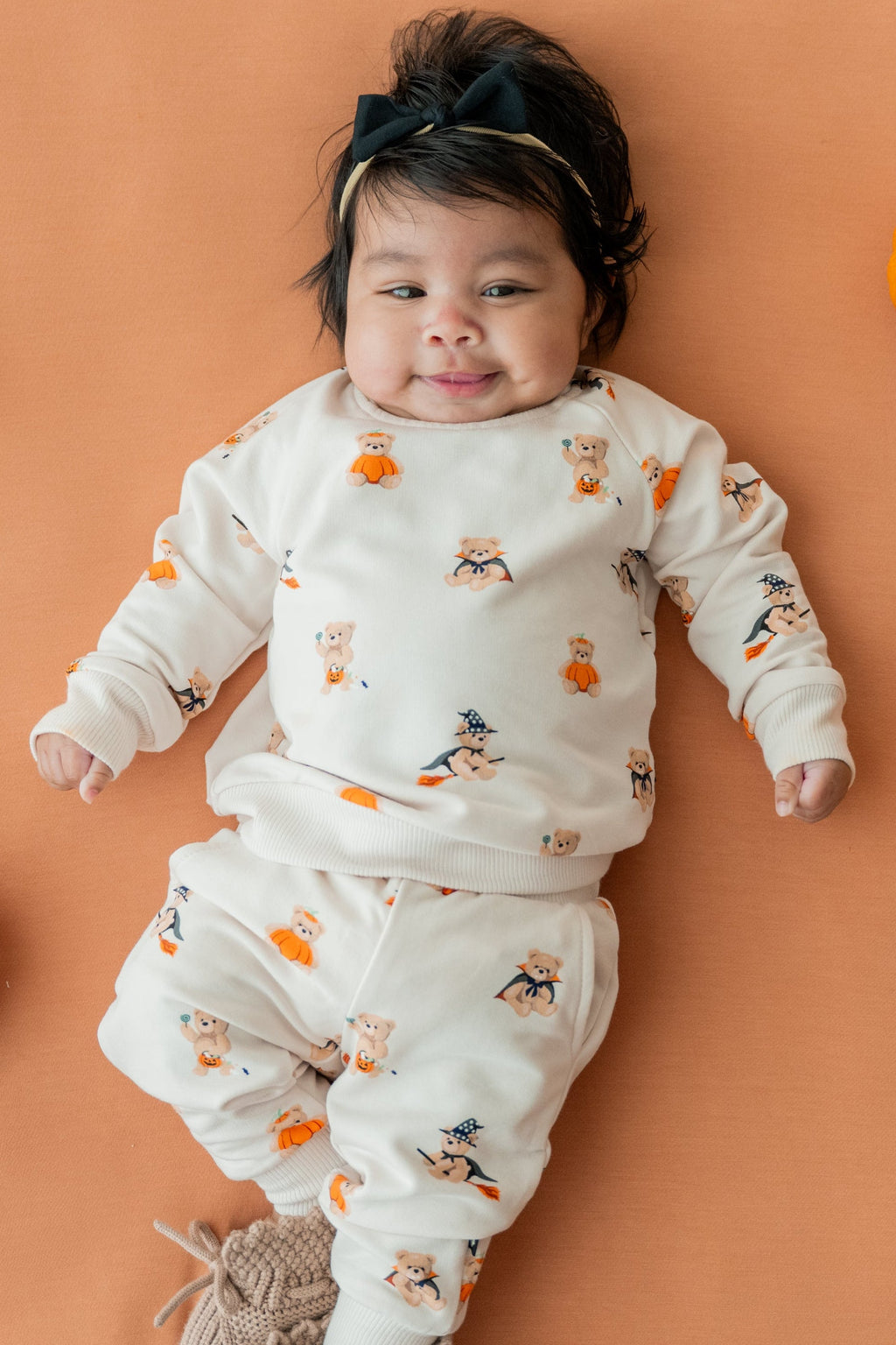 Long Sleeve Jogger Set in Halloween Teddy