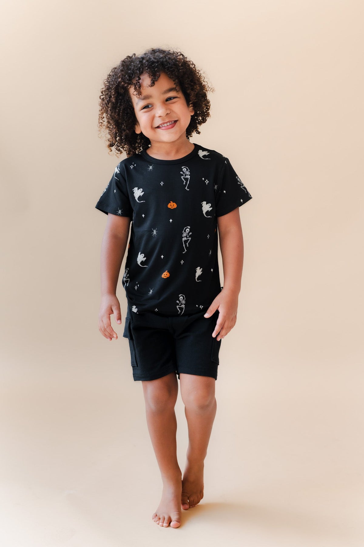 Toddler Basic Tee in Halloween Friends