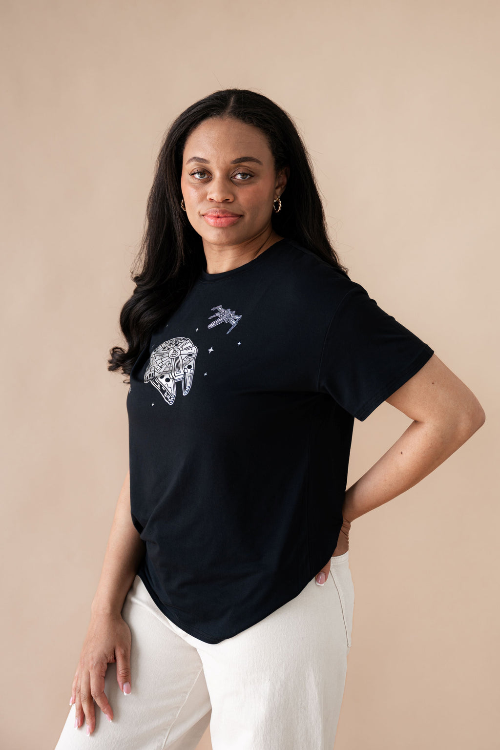 Women's Graphic Tee in Millennium Falcon™