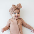 Chunky Knit Bow Headband in Latte
