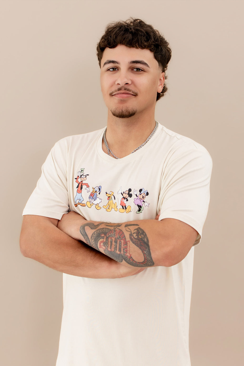 Men's Crew Neck Tee in Mickey and Friends on Ecru