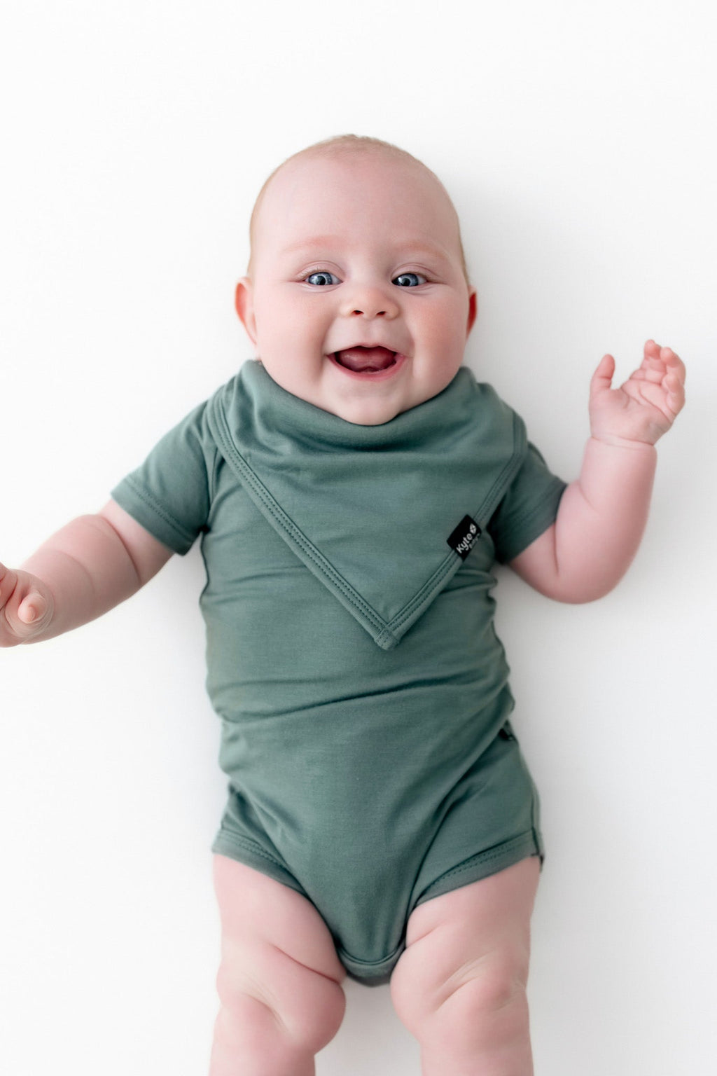 Bib in Pine