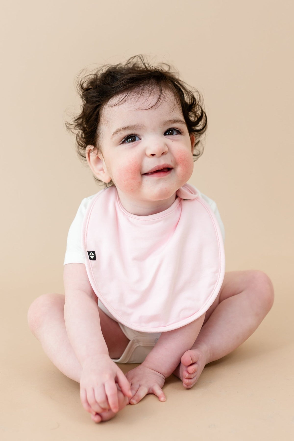 Cushy Bib in Sakura