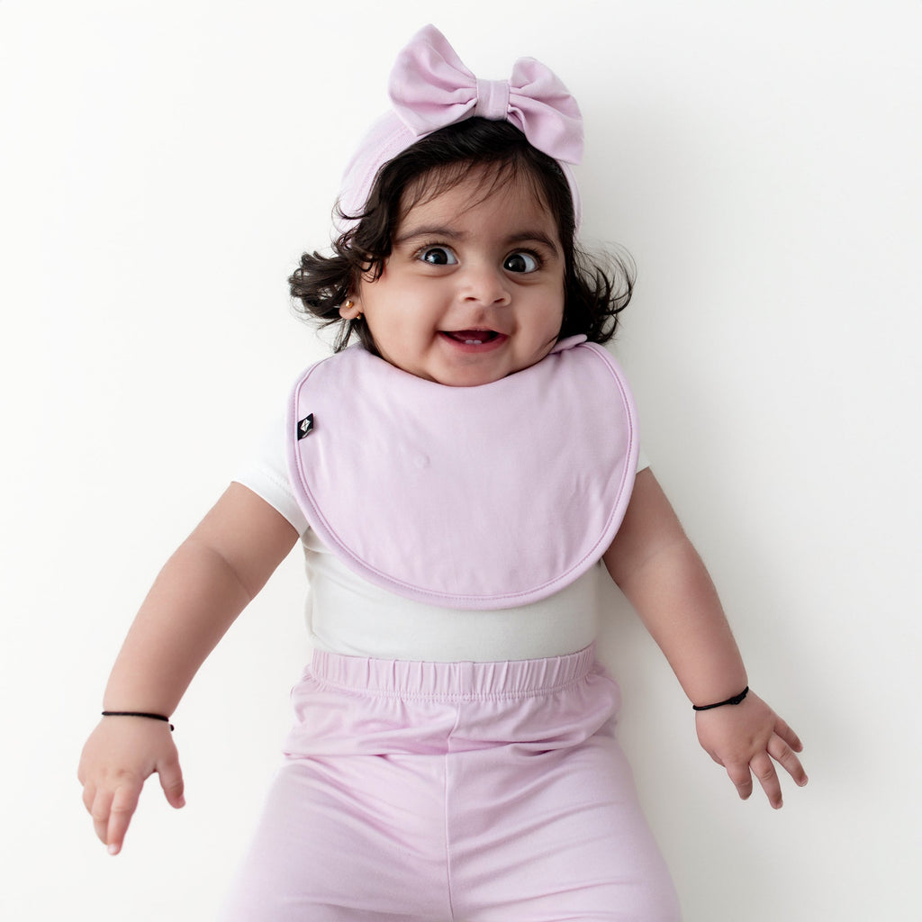 Cushy Bib in Thistle