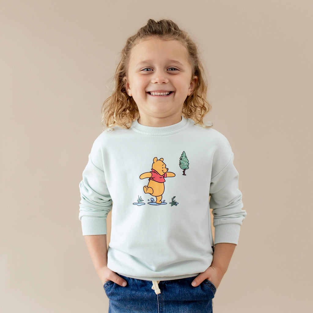 Sweatshirt in Winnie the Pooh on Dew